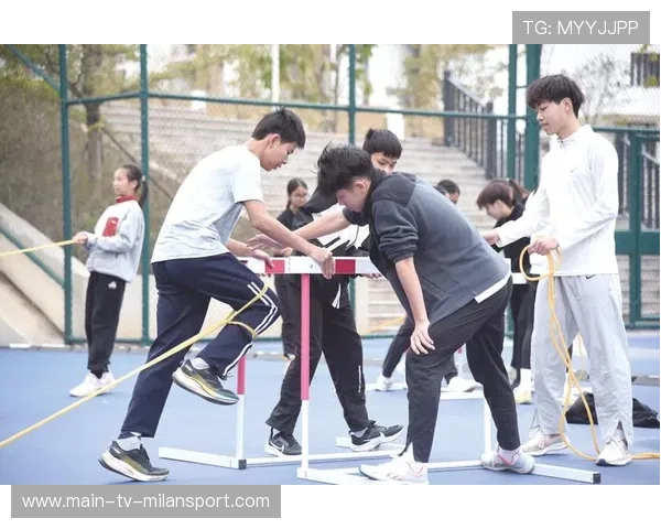 田径场地维护升级，运动员训练环境改善，田径场使用及管理制度