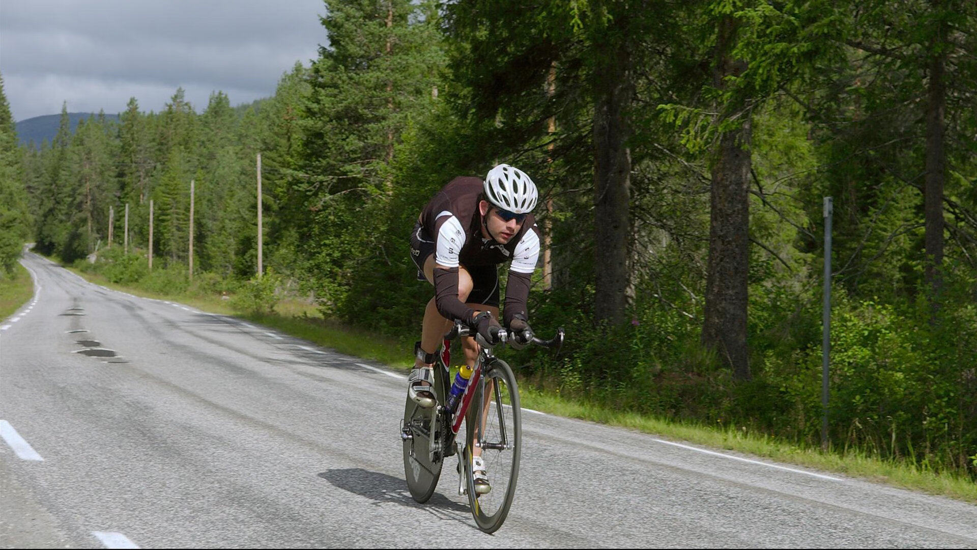 中国米兰官方-曼联U21主帅：迭戈-莱昂潜力十足，他有坚实的技术基础，曼联2021u23阵容